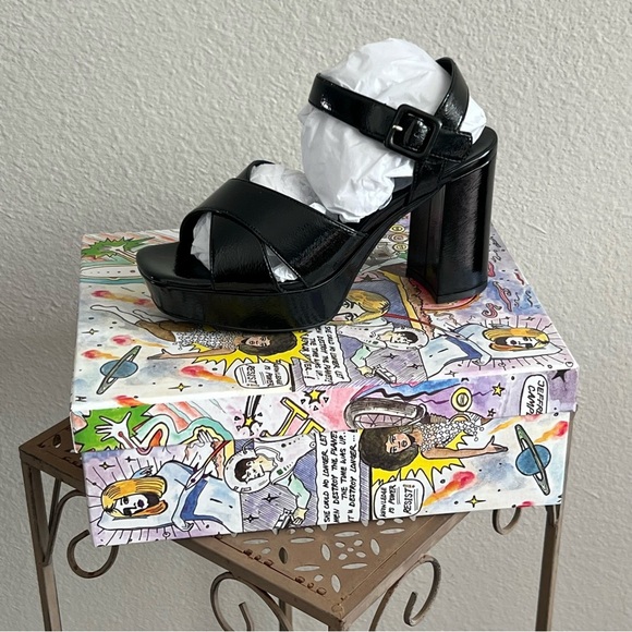 Jeffrey Campbell Amma-NW Crinkle Patent Platform Sandals Black Women's 9 NWB - Picture 2 of 6